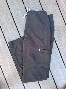 Black Men’s figs scrub pants medium